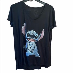 Disney v neck stitch shirt black size XL